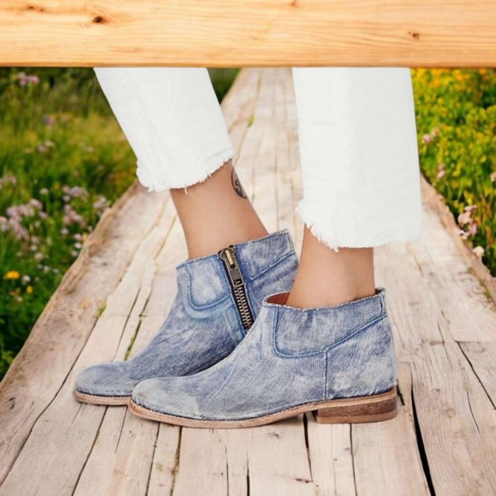 Matisse Duke Ankle Boot in Denim Leather Soles Size 8.5 $210 USD